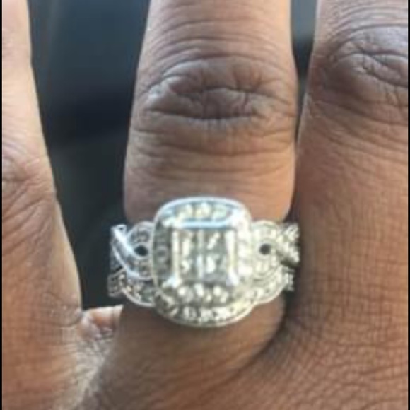 Wedding ring - Picture 4 of 4